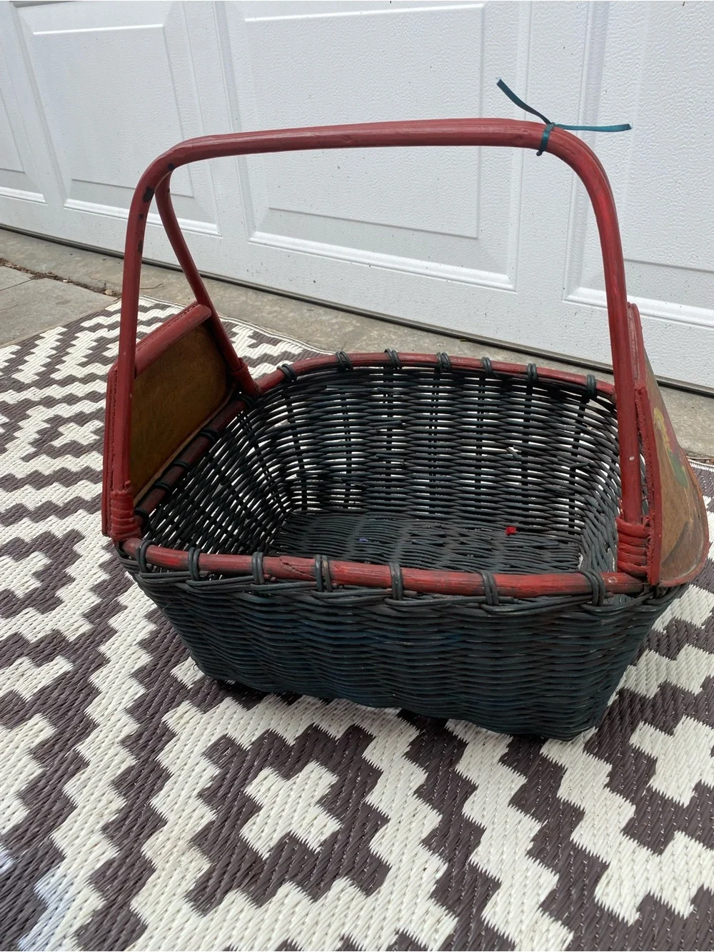 Unmarked charming vintage
